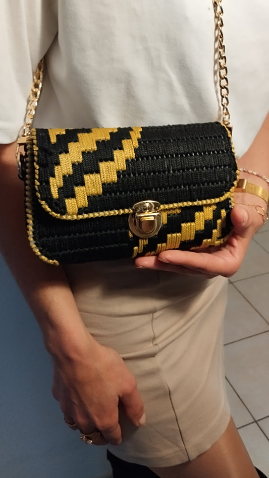 petit sac canevas noir brodé or